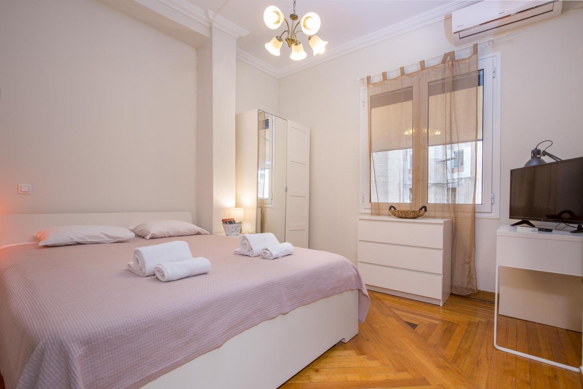 Downtown Quiet Apartment On A Pedestrian Street Atenas Exterior foto