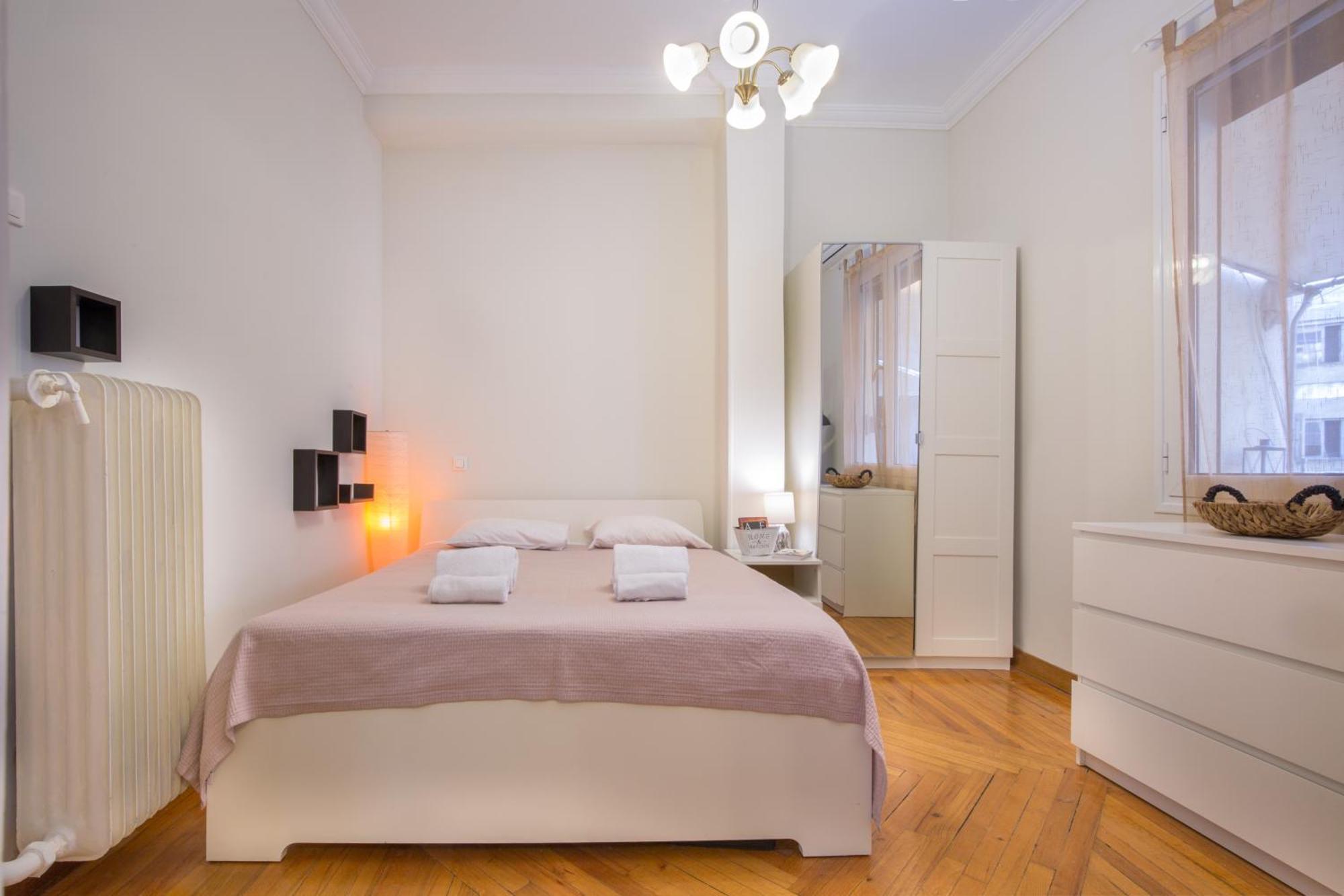 Downtown Quiet Apartment On A Pedestrian Street Atenas Exterior foto