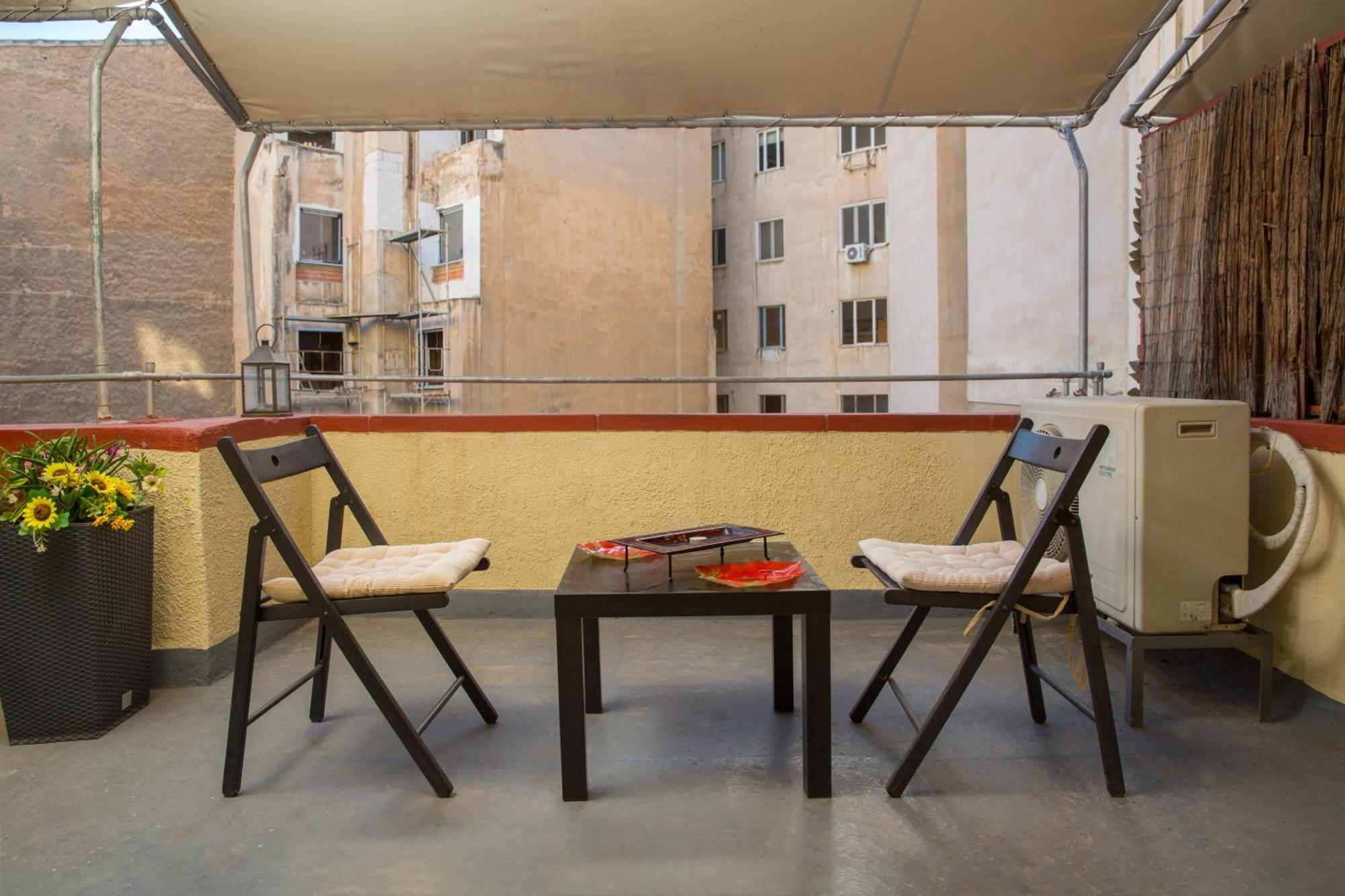 Downtown Quiet Apartment On A Pedestrian Street Atenas Exterior foto