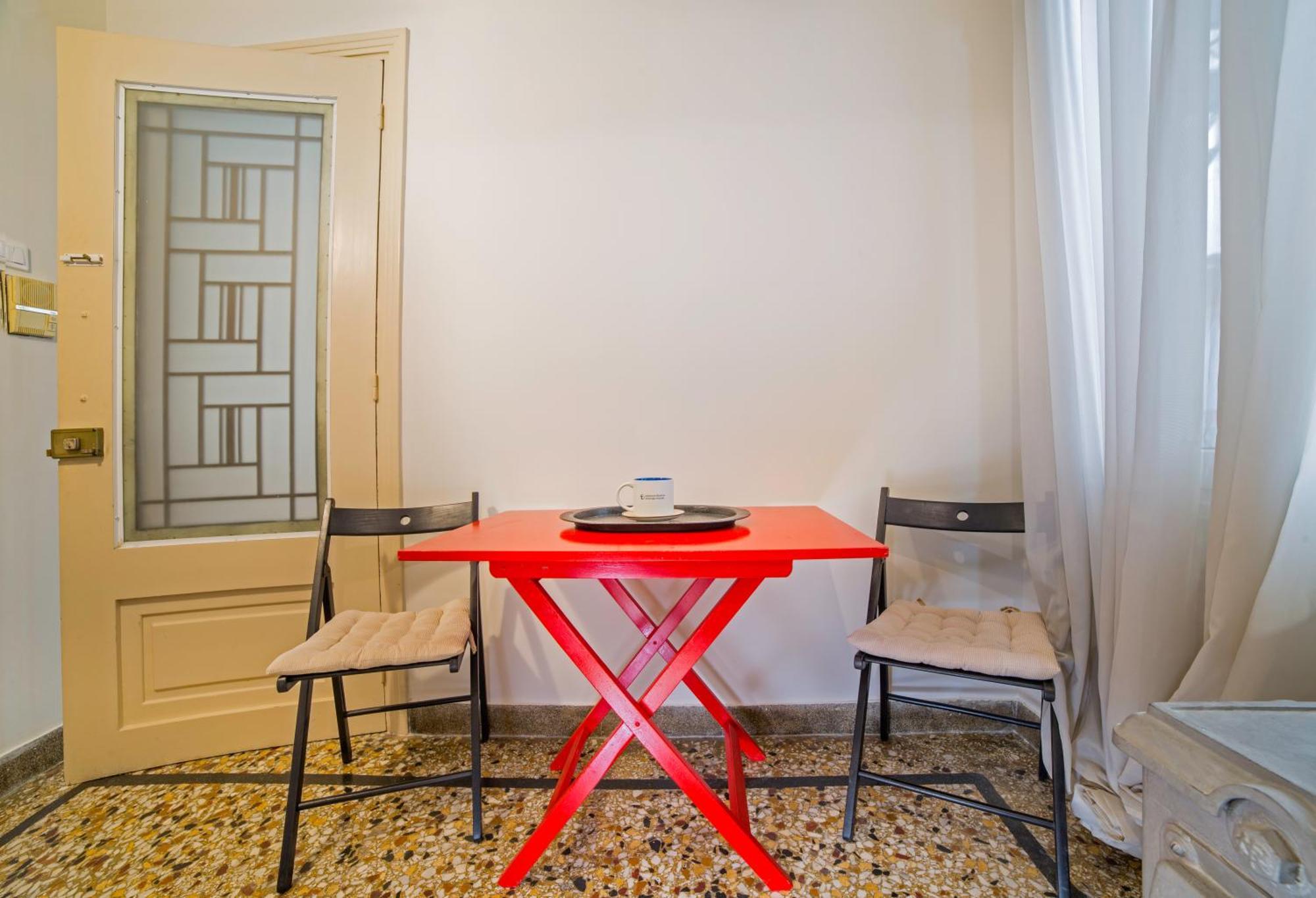 Downtown Quiet Apartment On A Pedestrian Street Atenas Exterior foto